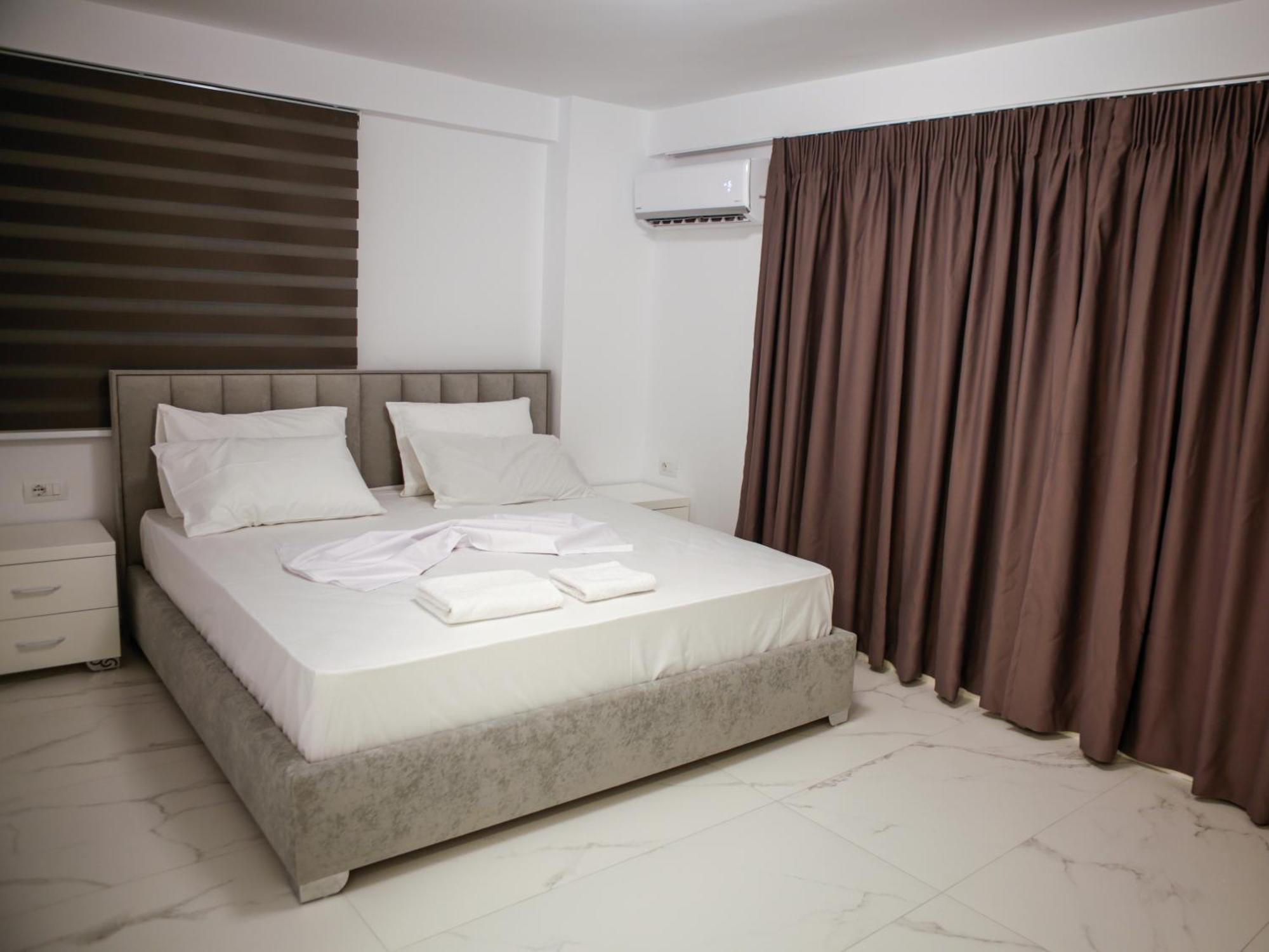 Matias Apartments Sarande Exterior photo