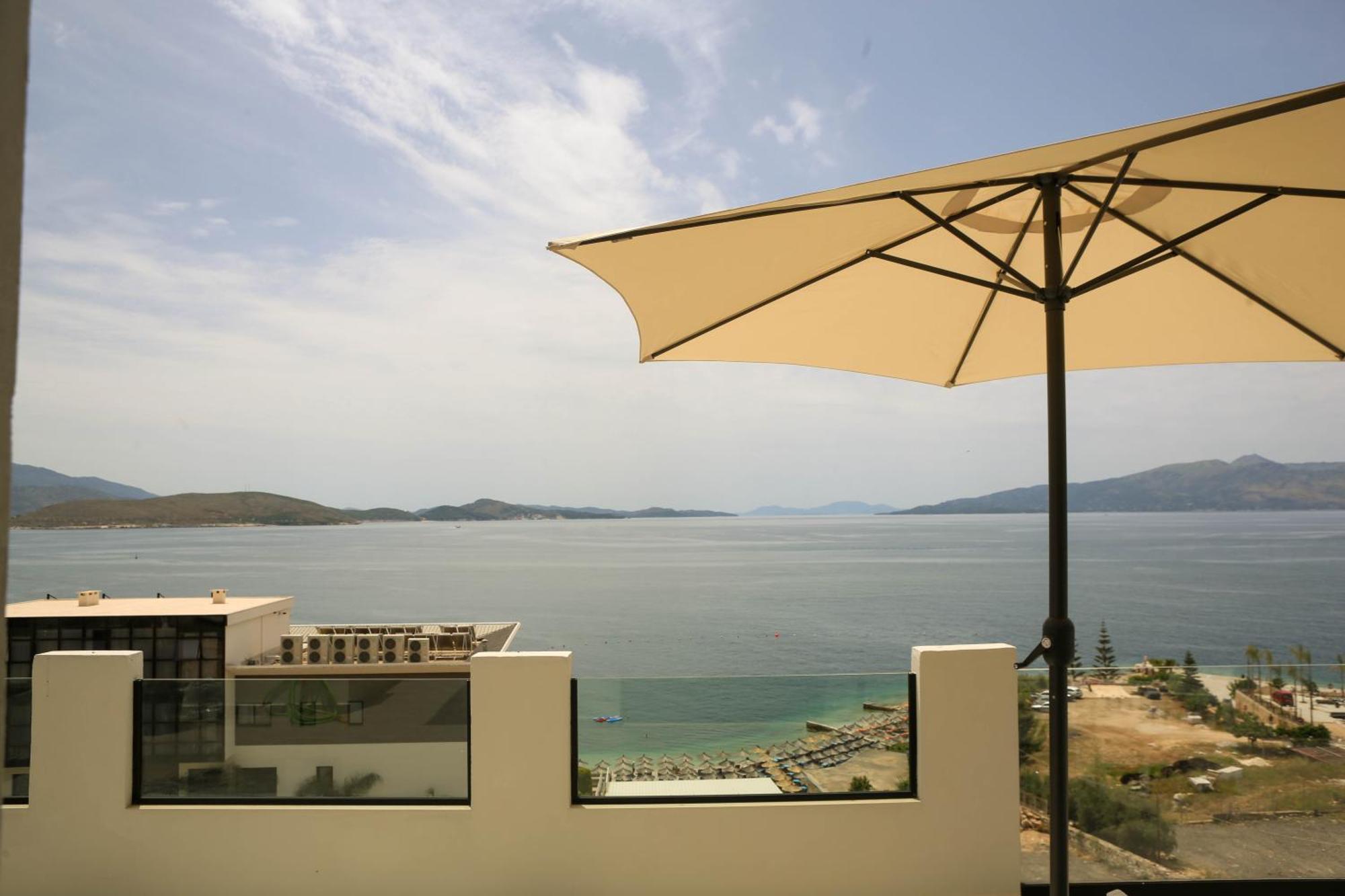 Matias Apartments Sarande Exterior photo