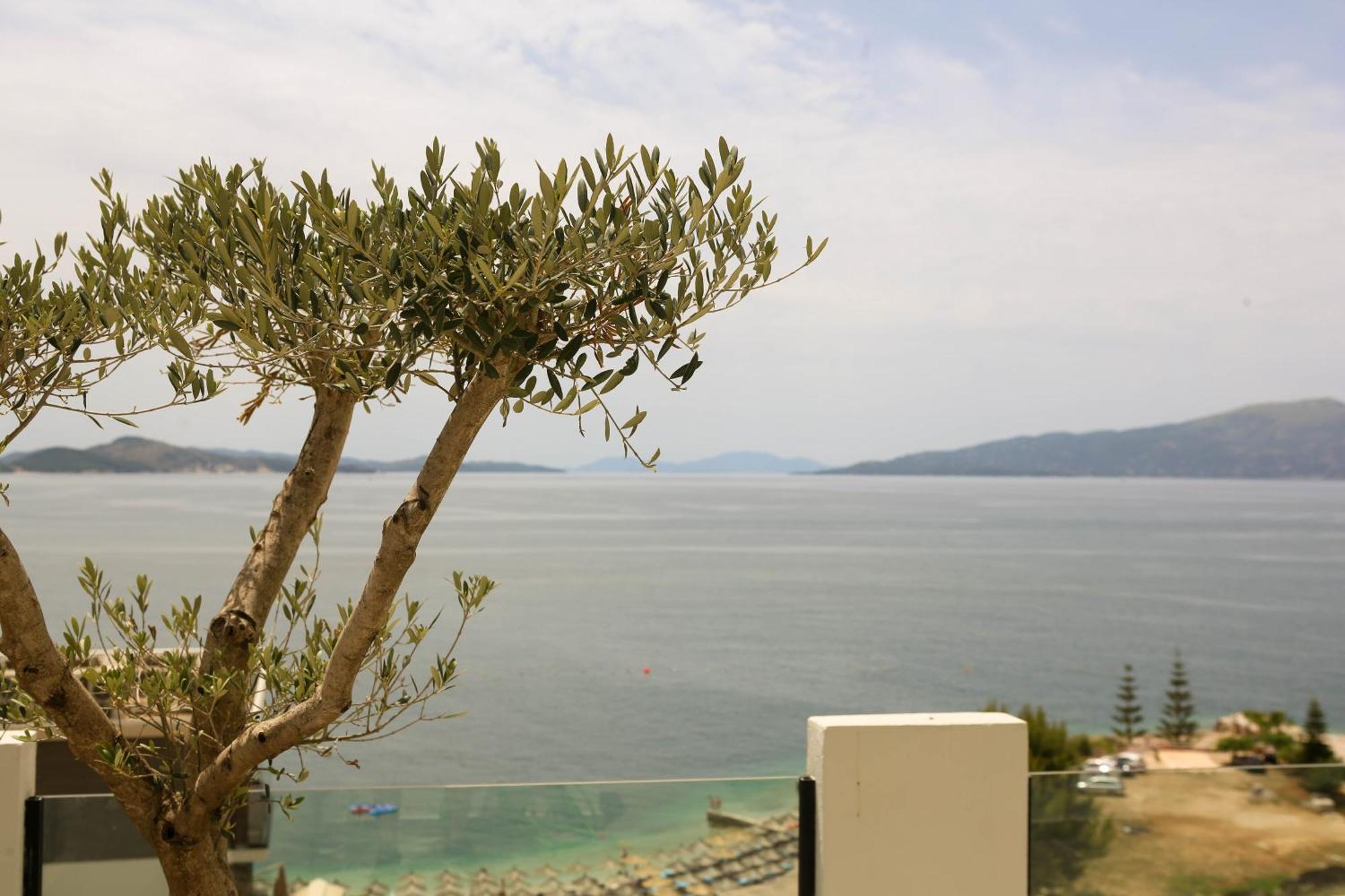 Matias Apartments Sarande Exterior photo