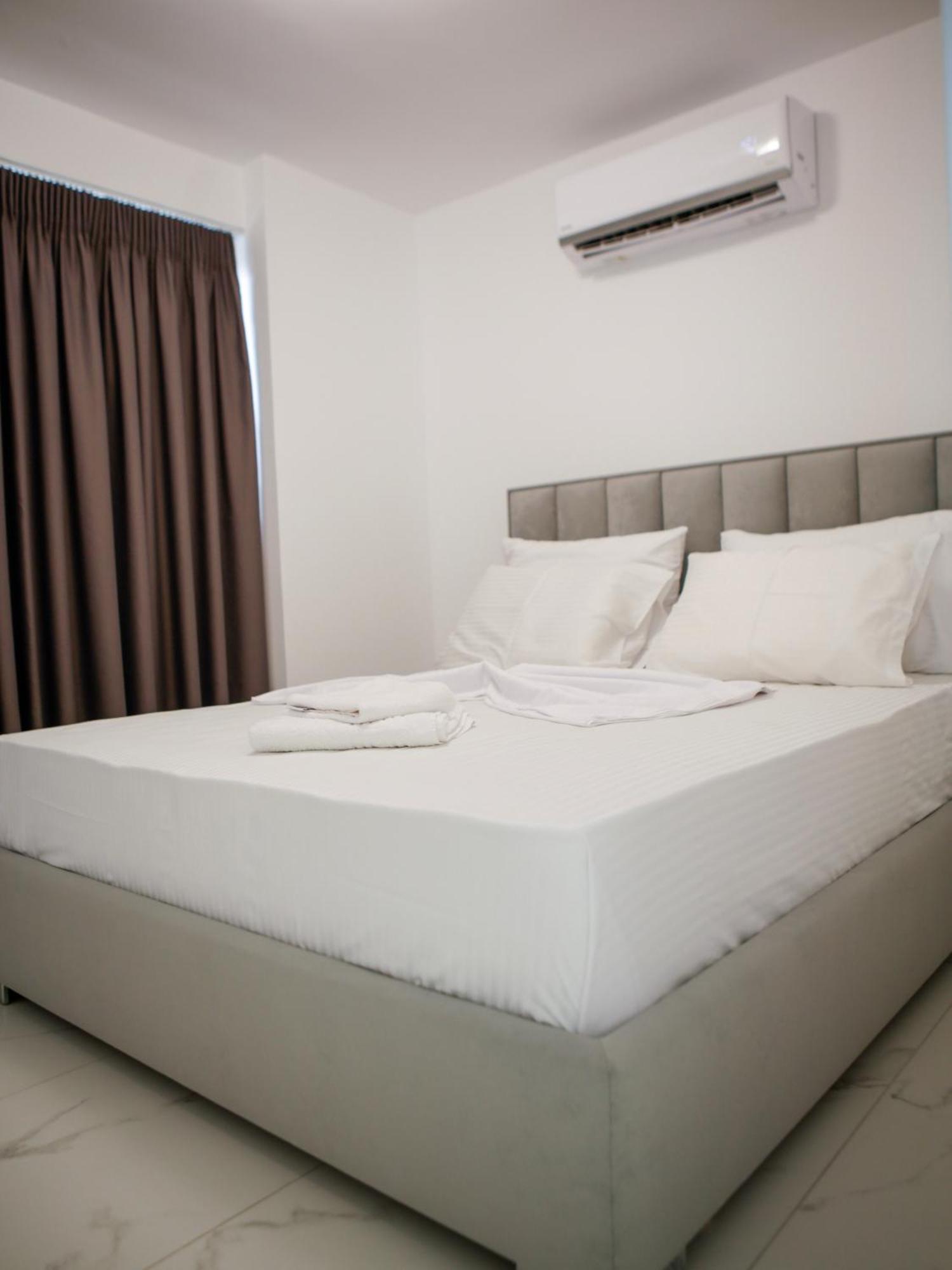 Matias Apartments Sarande Exterior photo